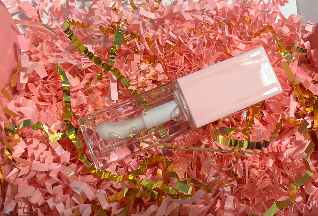 Lip plumpers